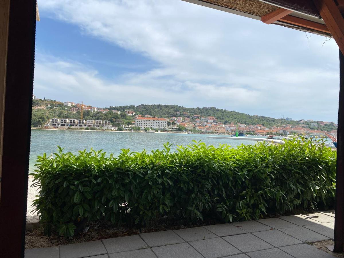 Small Private House With A Terrace In Trogir Apartment Luaran gambar